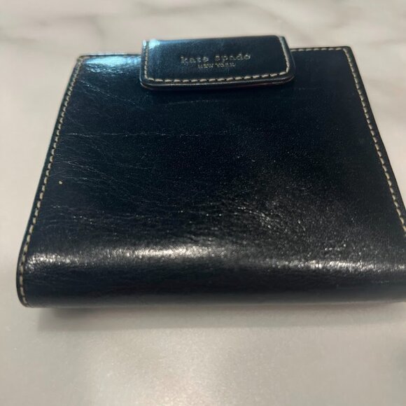 Kate Spade Bifold Wallet Black with Neiman Marcus Box and Tags - Picture 13 of 16